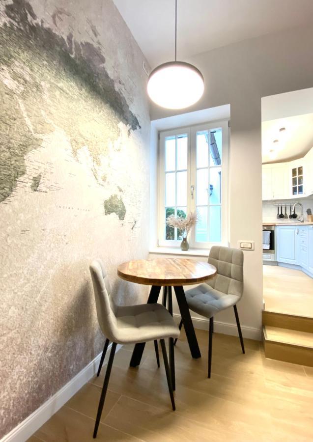 10 Council Square Apartment บราชอฟ ภายนอก รูปภาพ