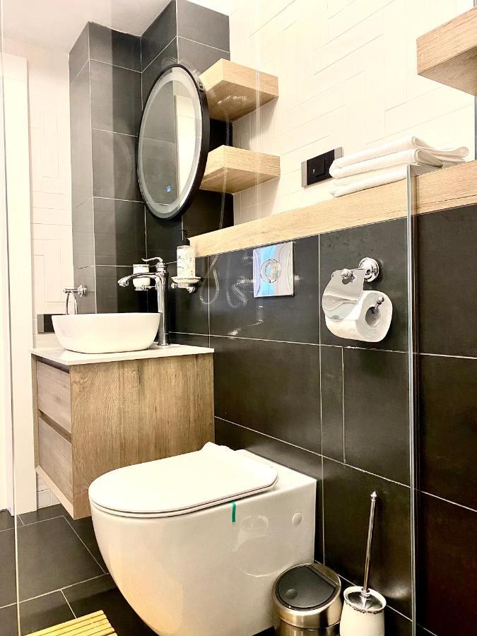 10 Council Square Apartment บราชอฟ ภายนอก รูปภาพ
